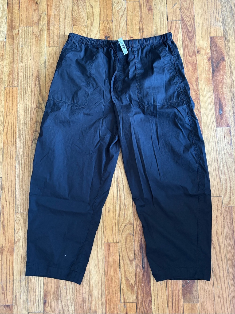 Madewell Black Pull On Barrel
Leg Utility Pants, Large 
ONLINE ONLY - NWT